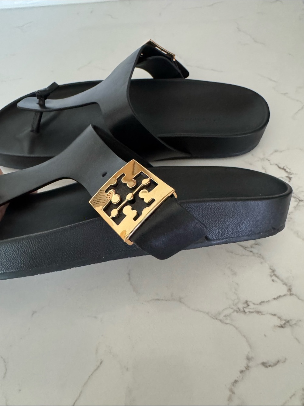 Tory Burch Black Leather Mellow T-Strap Sandals - Picture 4 of 6